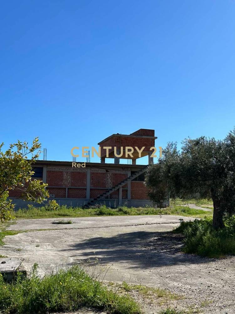 Βιομηχανικός χώρος 7.300 τ.μ. προς πώληση στην περιοχή Μαρκόπουλο — φωτογραφία 16