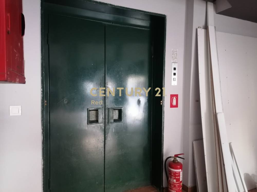 Επαγγελματικό κτίριο 270 τ.μ. προς πώληση στην περιοχή Πετράλωνα — φωτογραφία 9