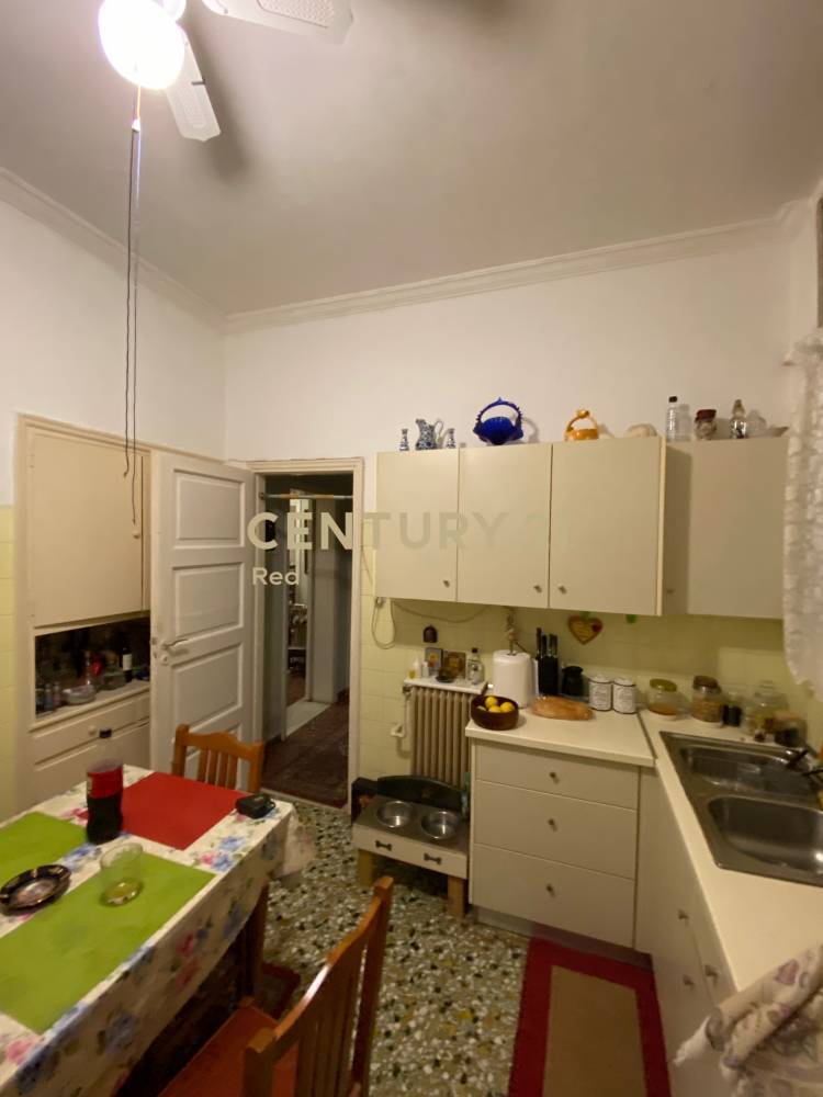 Κτίριο 340 τ.μ. προς πώληση στην περιοχή Πετράλωνα — φωτογραφία 6