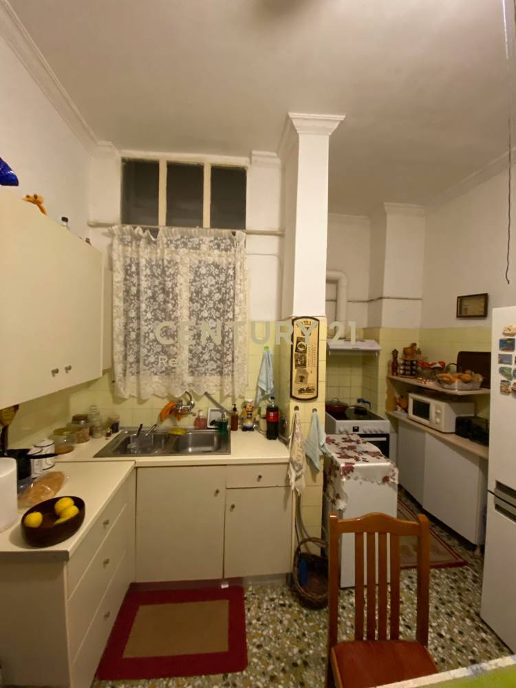 Κτίριο στην περιοχή Πετράλωνα — φωτογραφία 5