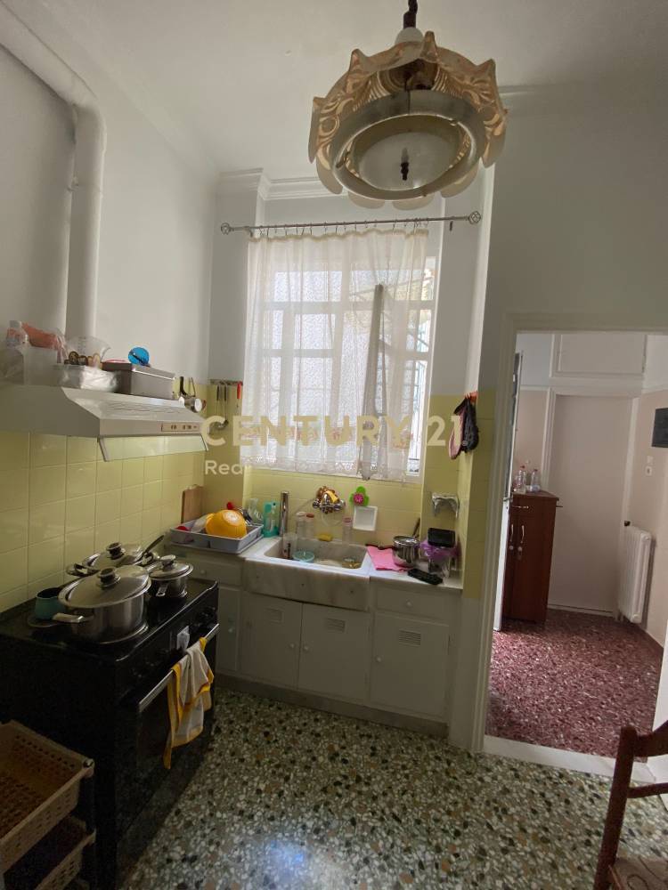Κτίριο στην περιοχή Πετράλωνα — φωτογραφία 4