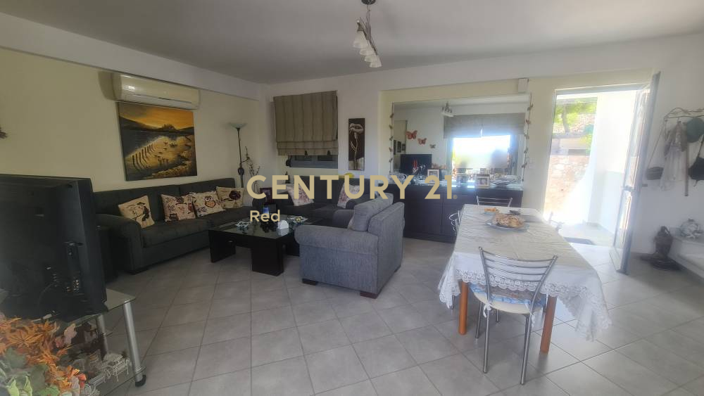 Maisonette — Aegina