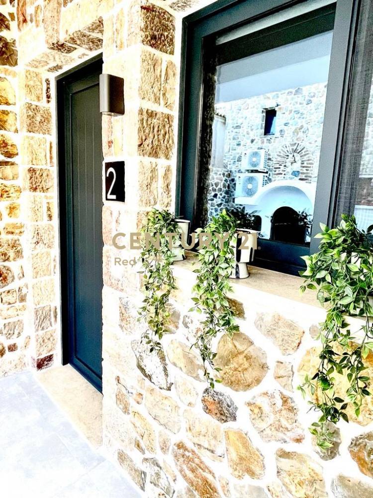 Συγκρότημα διαμερισμάτων 300 τ.μ. προς πώληση στην περιοχή Ερμιόνη — φωτογραφία 8