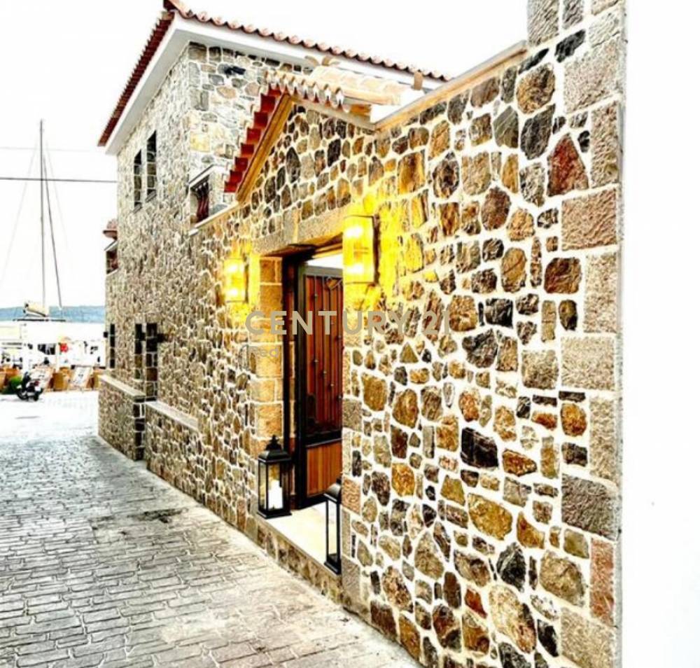 Συγκρότημα διαμερισμάτων — Ερμιόνη