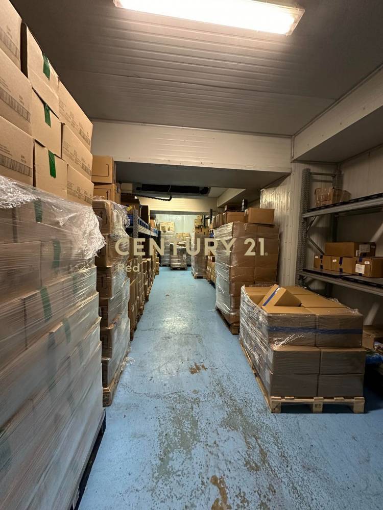 Επαγγελματικό κτίριο 2.500 τ.μ. προς πώληση στην περιοχή Πέραμα — φωτογραφία 25