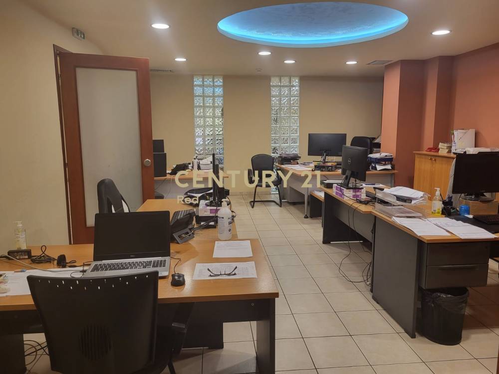 Επαγγελματικό κτίριο 2.500 τ.μ. προς πώληση στην περιοχή Πέραμα — φωτογραφία 6