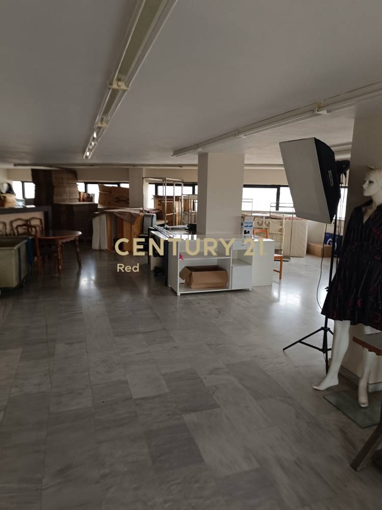 Επαγγελματικό κτίριο στο Περιστέρι — φωτογραφία 4