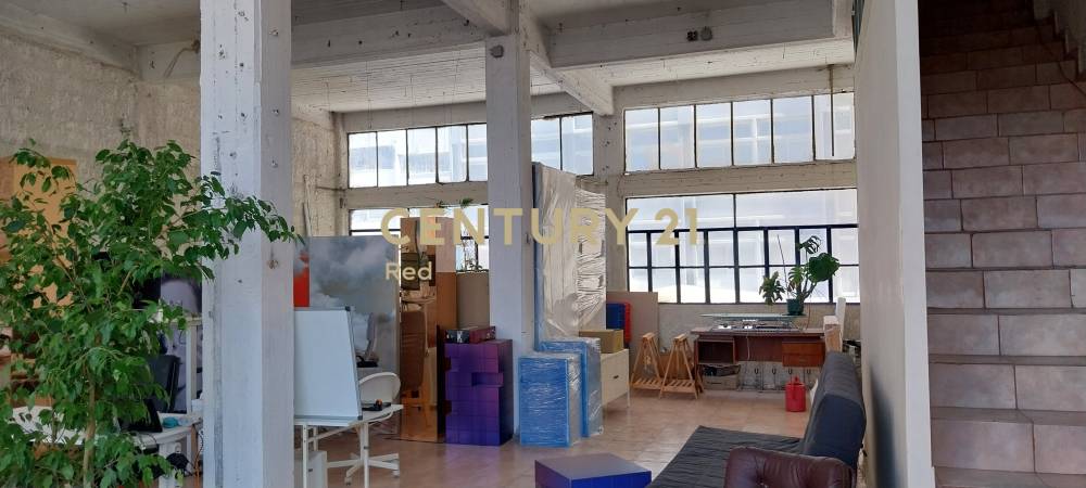 Επαγγελματικό κτίριο — Μοσχάτο