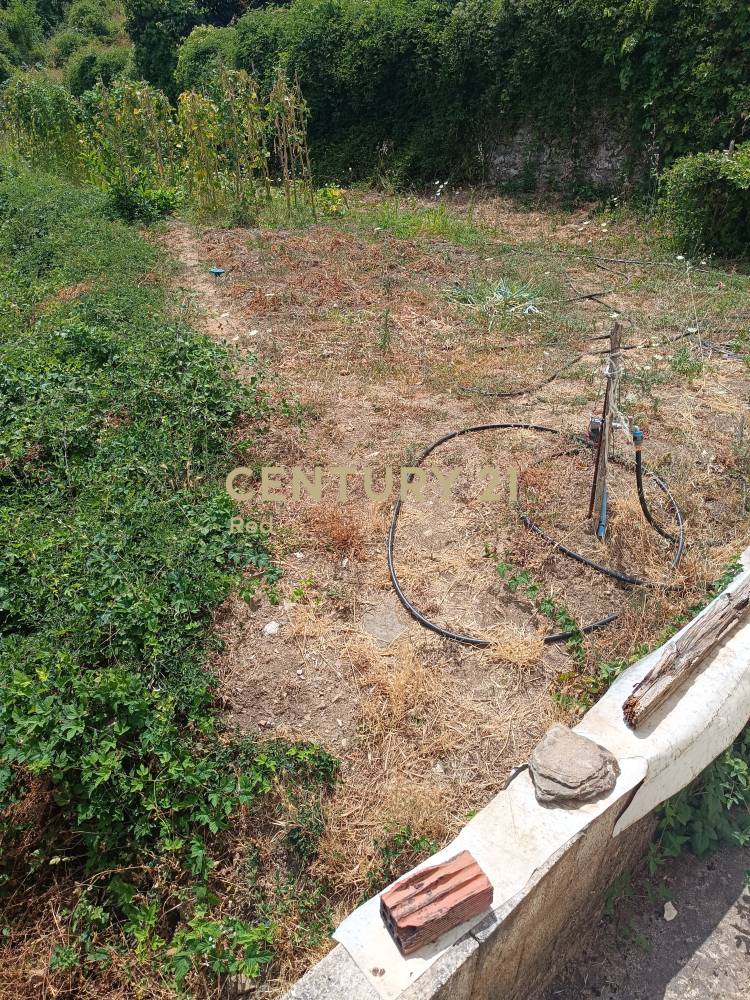 Οικόπεδο — Ασπροπόταμος