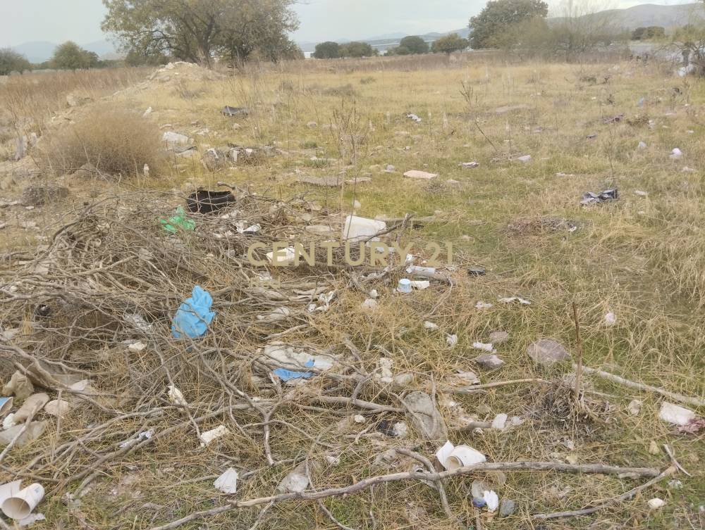 Αγροτεμάχιο — Ασπρόπυργος