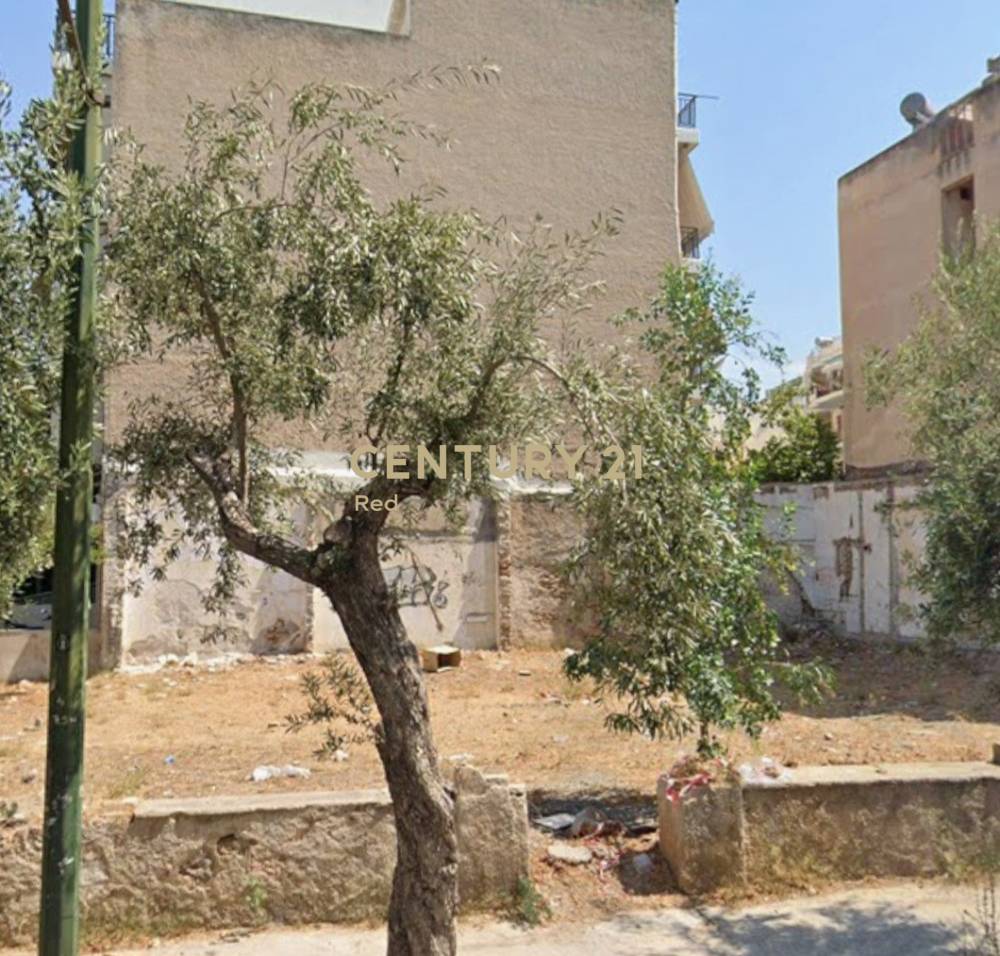 Οικόπεδο — Δάφνη
