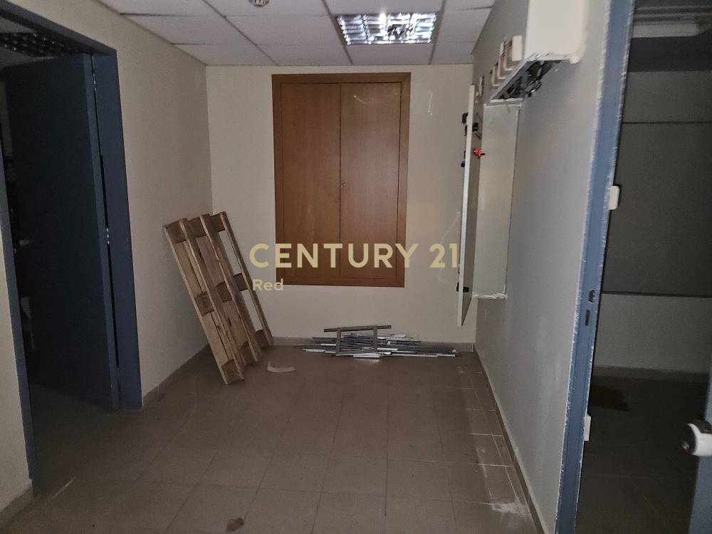 Κατάστημα 330 τ.μ. προς ενοικίαση στη Νίκαια — φωτογραφία 22