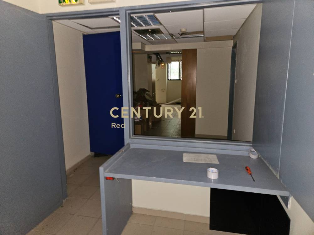 Κατάστημα 330 τ.μ. προς ενοικίαση στη Νίκαια — φωτογραφία 19