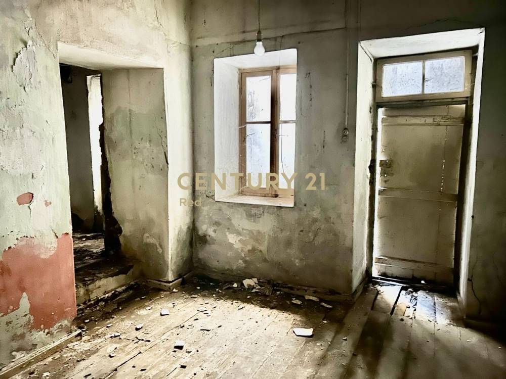 Κτίριο 215 τ.μ. προς πώληση στην περιοχή Χατζηκυριάκειο — φωτογραφία 11