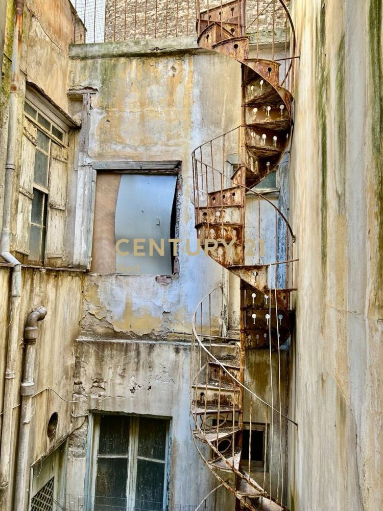 Κτίριο 215 τ.μ. προς πώληση στην περιοχή Χατζηκυριάκειο — φωτογραφία 8