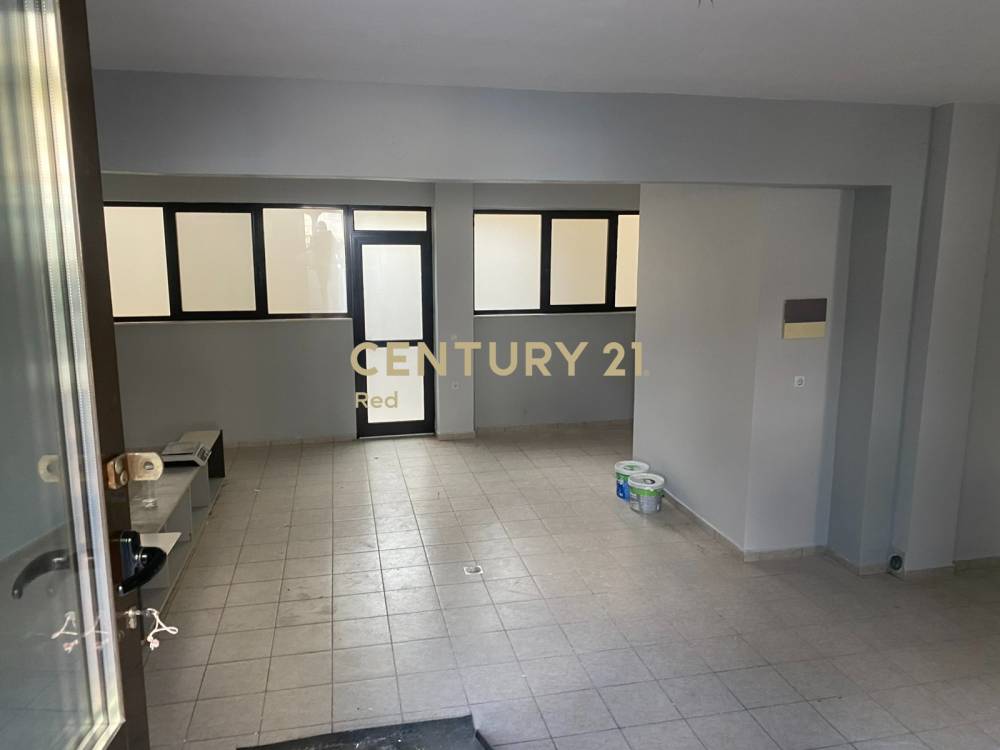 Αποθήκη 152 τ.μ. προς ενοικίαση στη Νίκαια — φωτογραφία 12