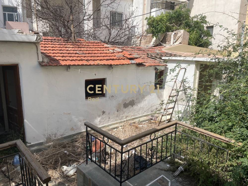 Οικόπεδο — Νίκαια
