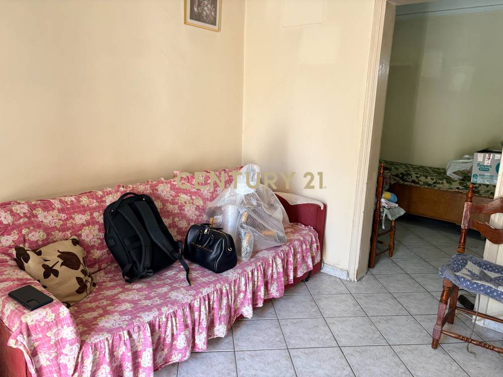 Οικόπεδο στη Νίκαια — φωτογραφία 5