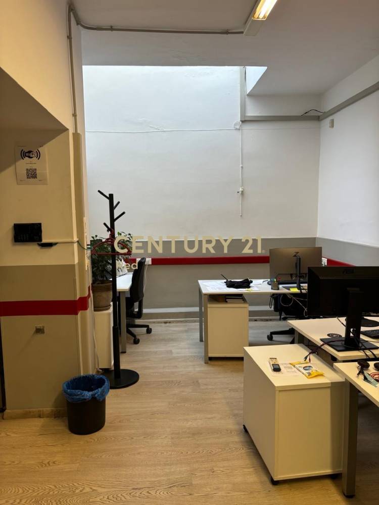 Κατάστημα στην περιοχή Πέραμα — φωτογραφία 5