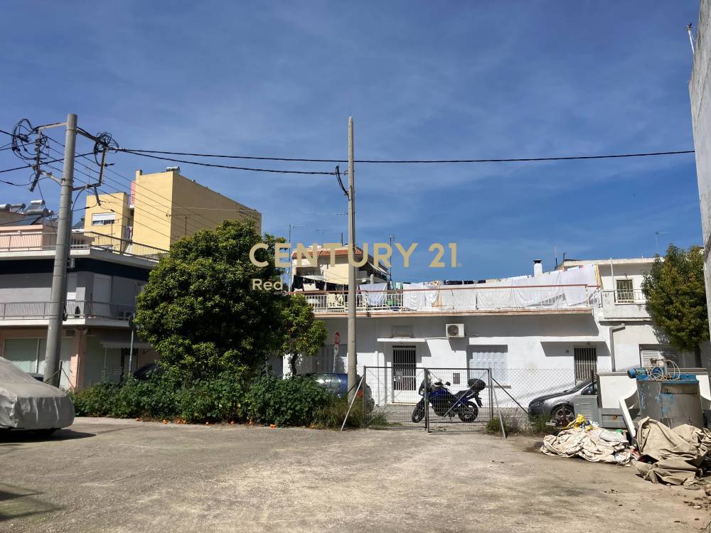 Οικόπεδο — Κερατσίνι