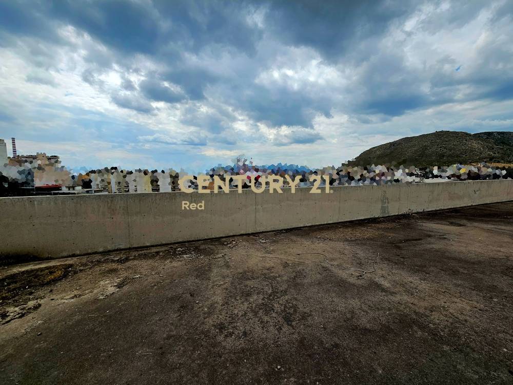 Κτίριο στην περιοχή Κερατσίνι — φωτογραφία 5
