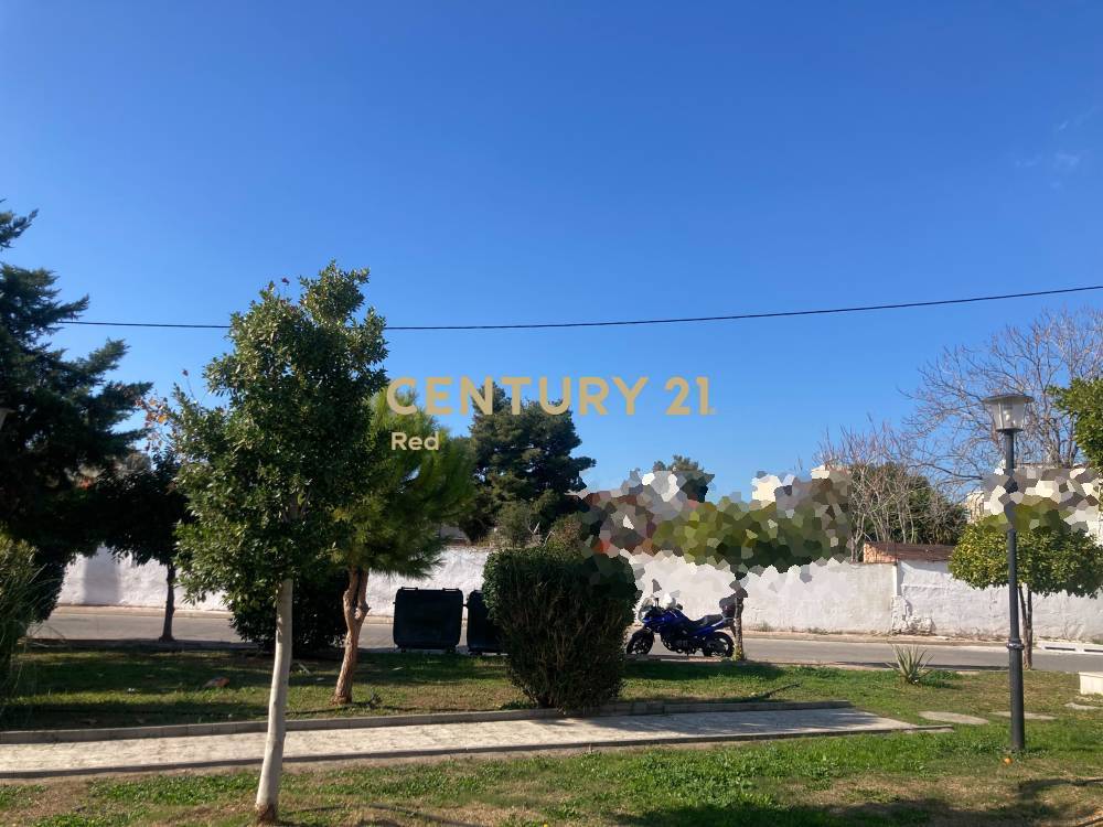 Οικόπεδο — Ασπρόπυργος