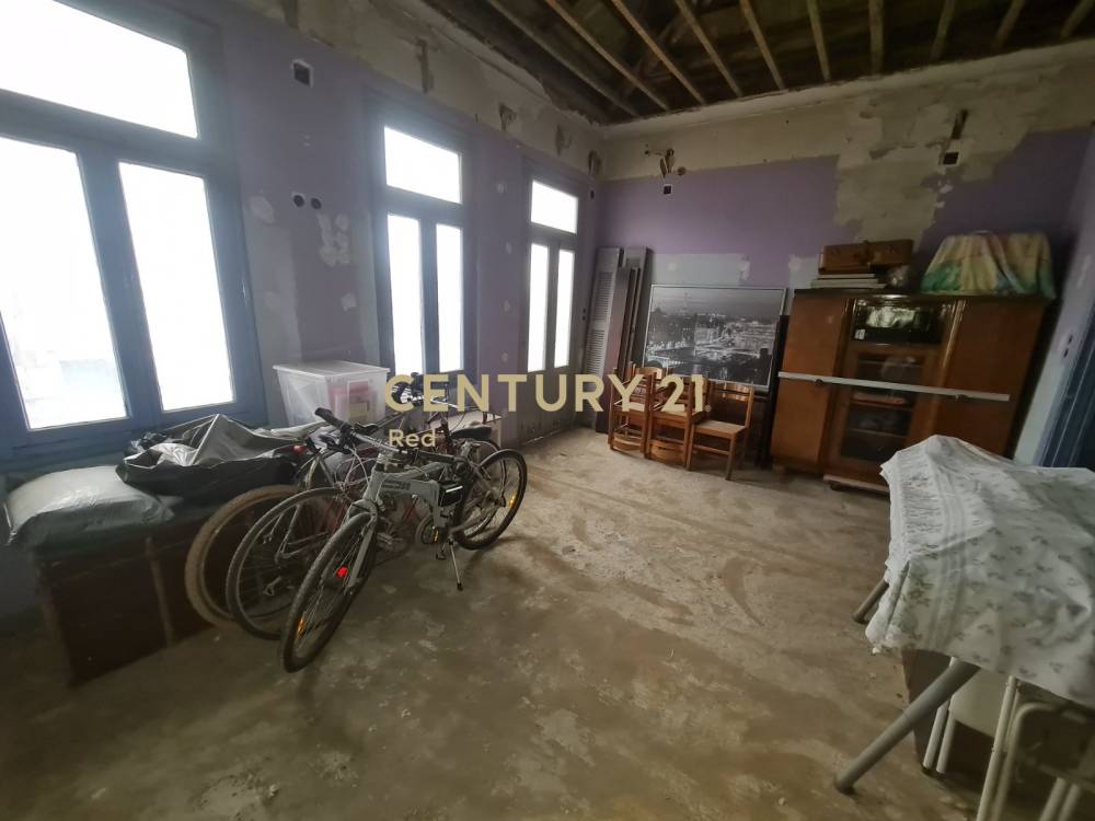Κτίριο 285 τ.μ. προς πώληση στη Νίκαια — φωτογραφία 16