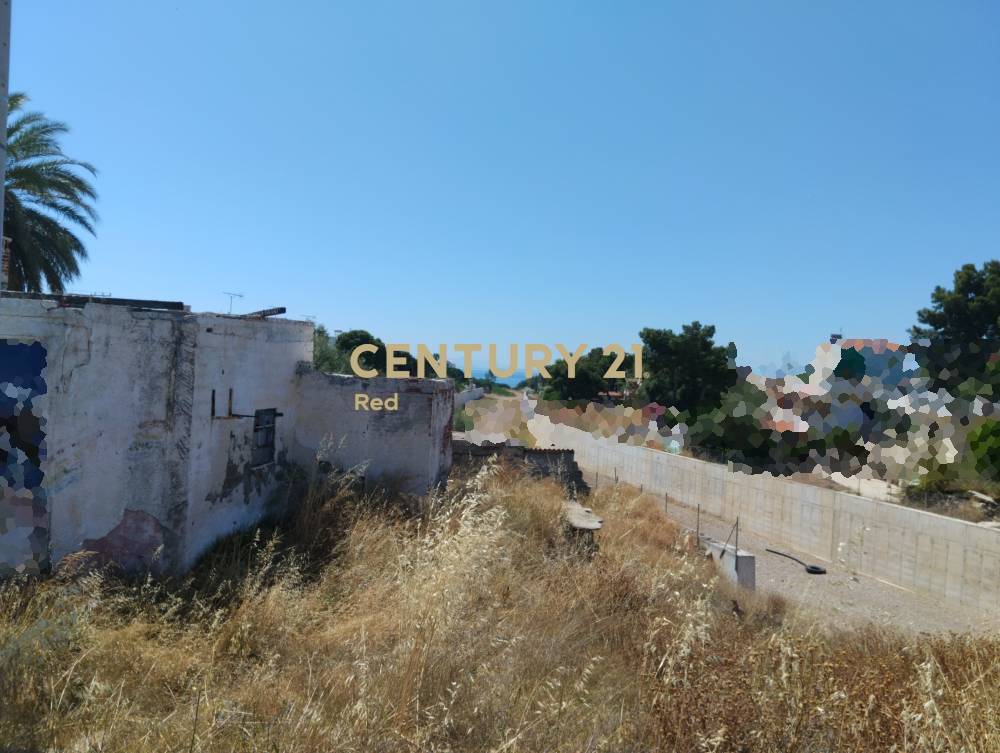 Οικόπεδο — Μέγαρα