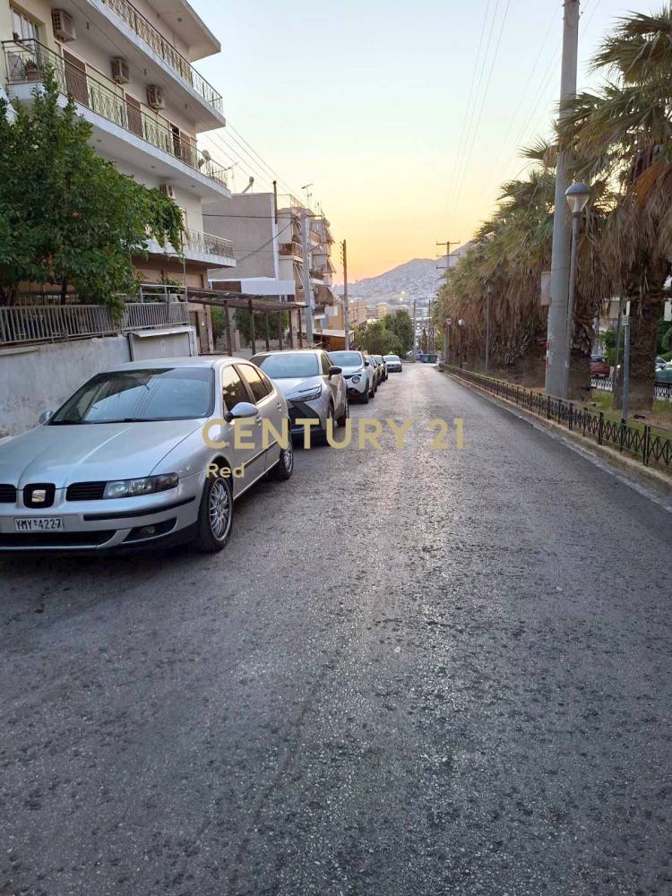 Οικόπεδο — Κερατσίνι