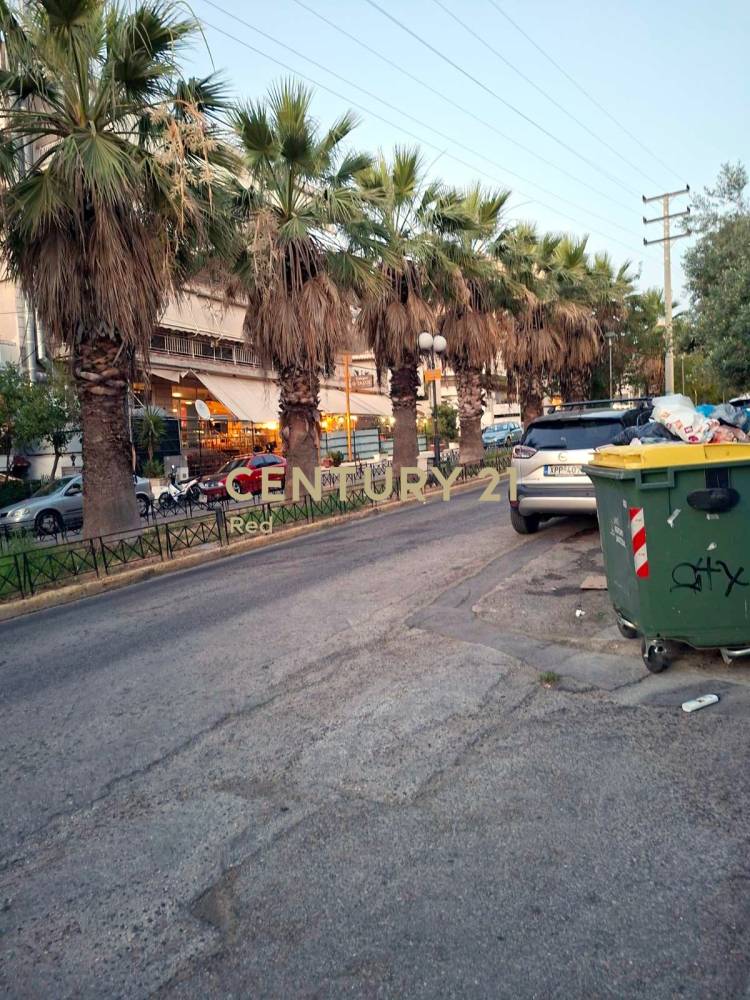 Οικόπεδο — Κερατσίνι