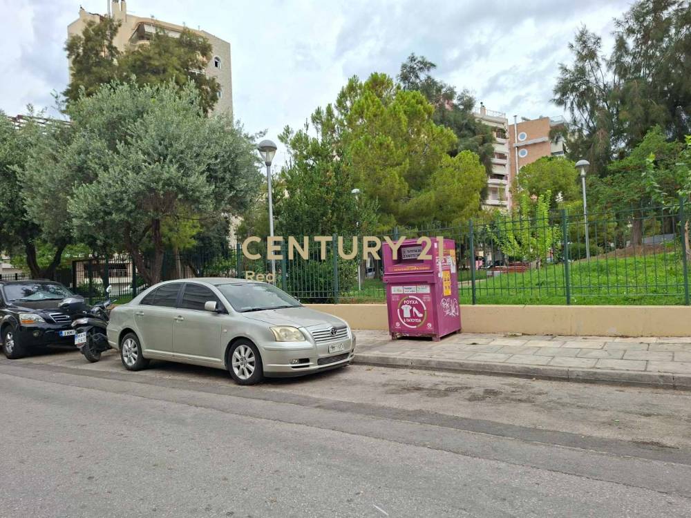 Οικόπεδο — Κερατσίνι