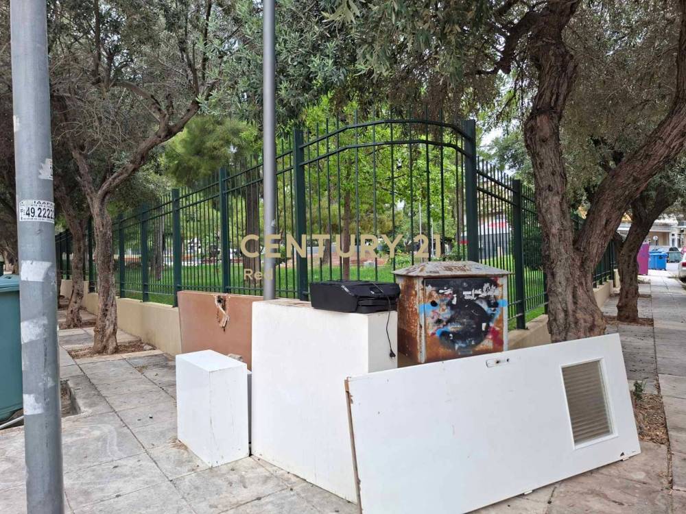 Οικόπεδο — Κερατσίνι