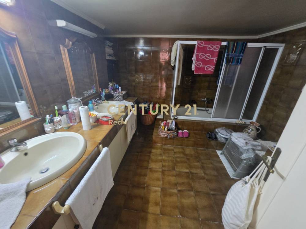 Κτίριο 880 τ.μ. προς πώληση στην περιοχή Κερατσίνι — φωτογραφία 9